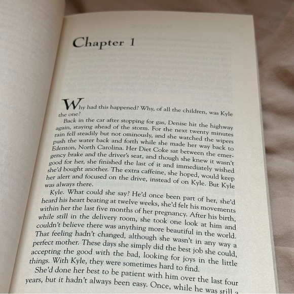 The Rescue by Nicholas Sparks | Fiction, Romance, Suspense | Paperback Book - Picture 4 of 4